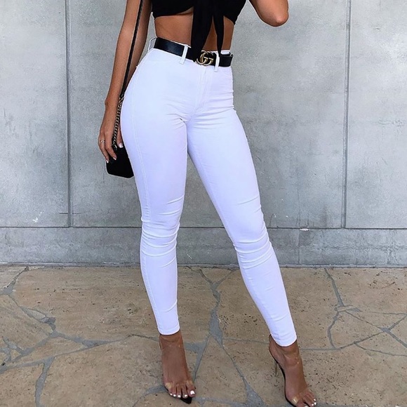 Fashion Nova Classic High Waist Jeans - Picture 3 of 7